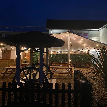 The Riverside Inn Saltford Εξωτερικό φωτογραφία