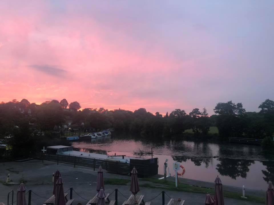 The Riverside Inn Saltford Εξωτερικό φωτογραφία