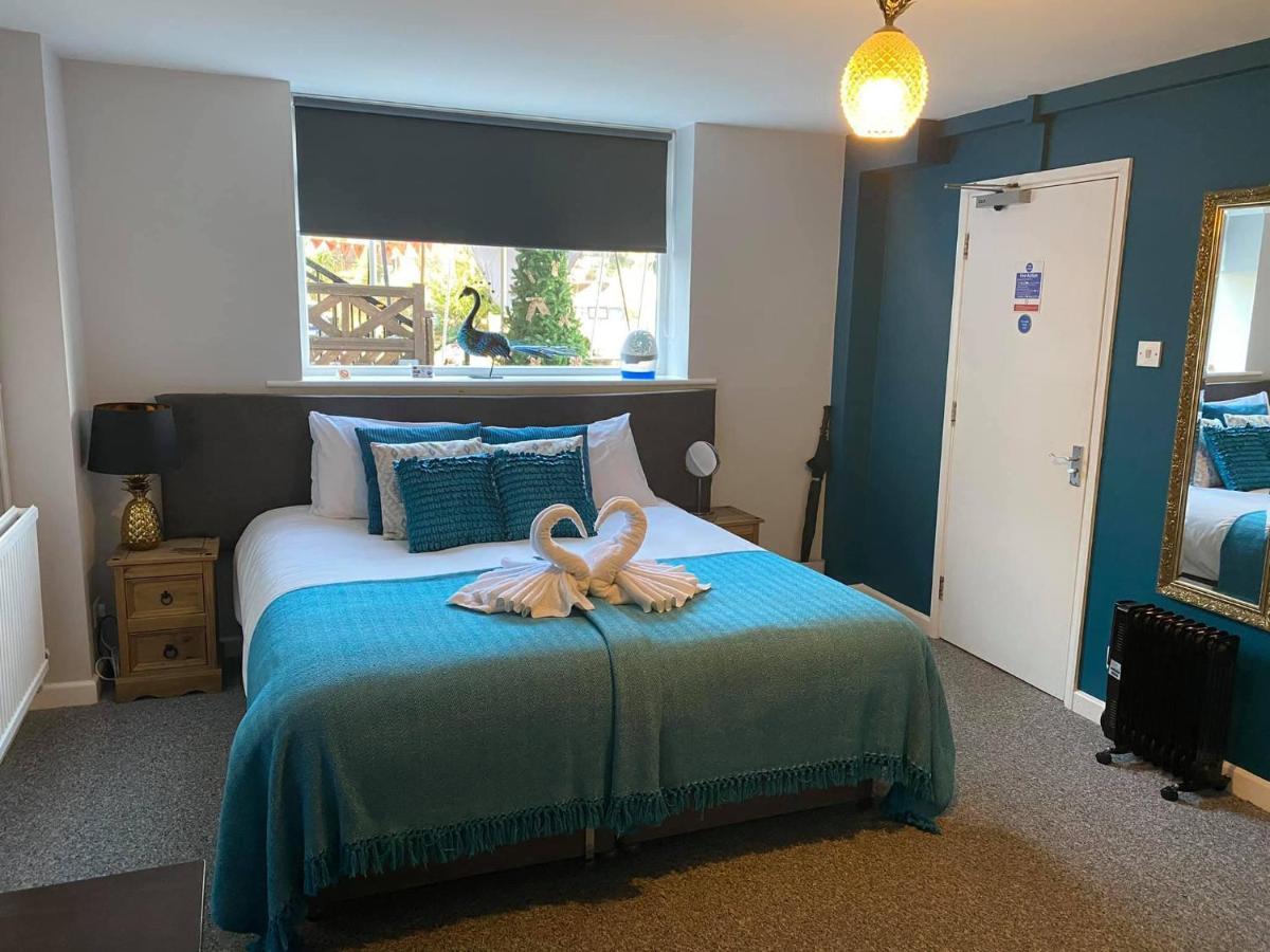 The Riverside Inn Saltford Εξωτερικό φωτογραφία