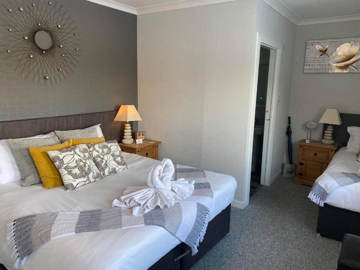 The Riverside Inn Saltford Εξωτερικό φωτογραφία