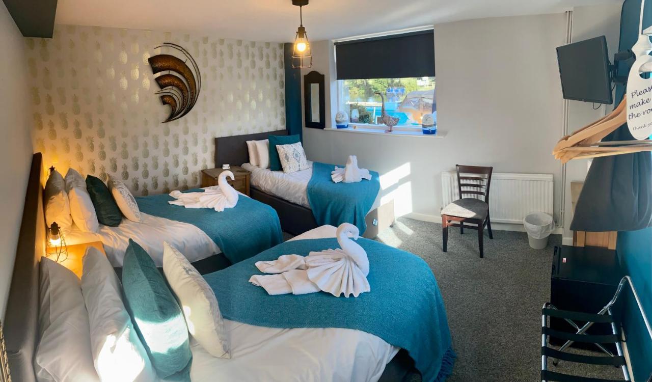 The Riverside Inn Saltford Εξωτερικό φωτογραφία
