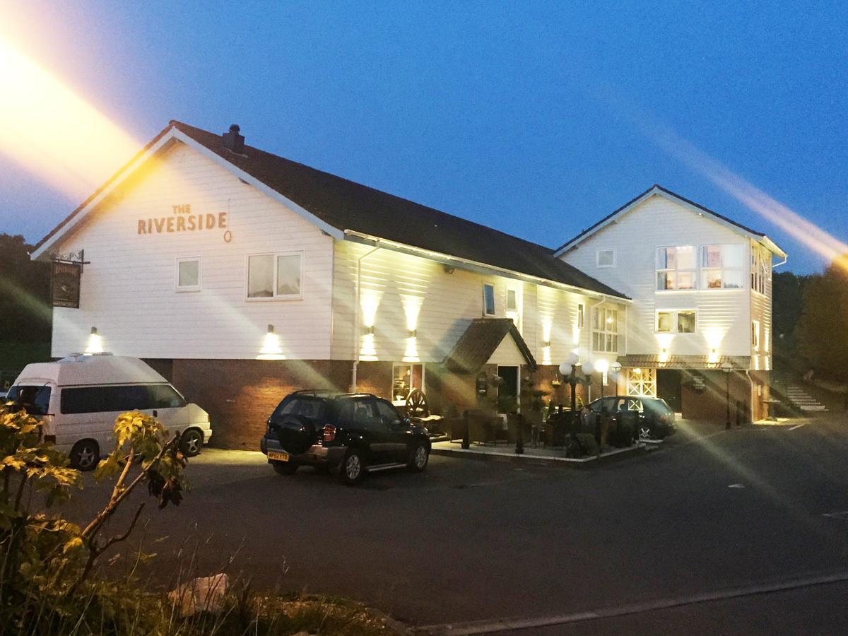 The Riverside Inn Saltford Εξωτερικό φωτογραφία