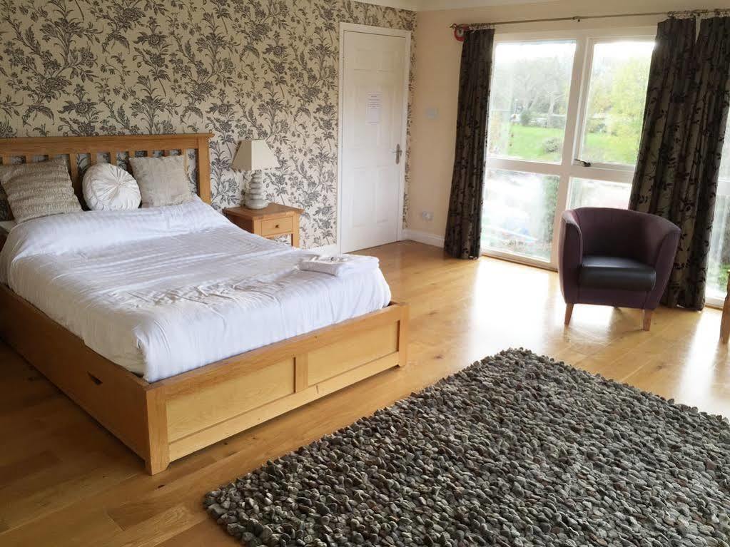 The Riverside Inn Saltford Εξωτερικό φωτογραφία