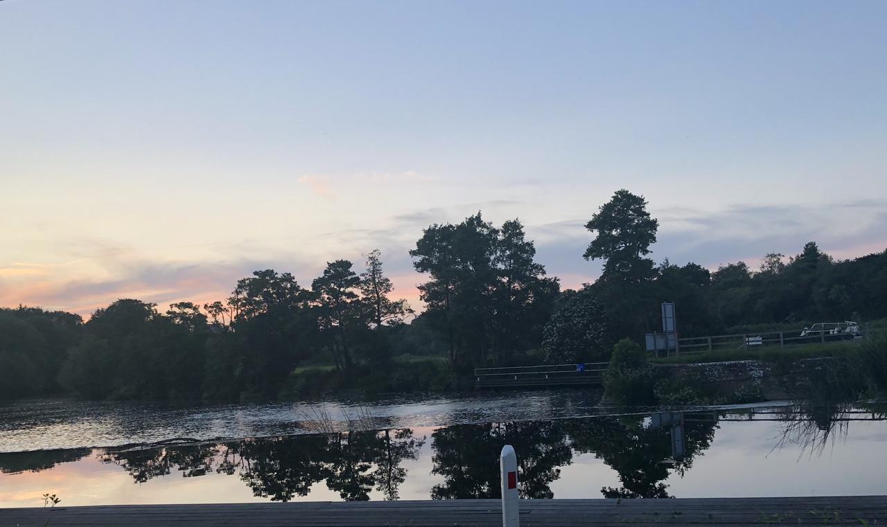 The Riverside Inn Saltford Εξωτερικό φωτογραφία